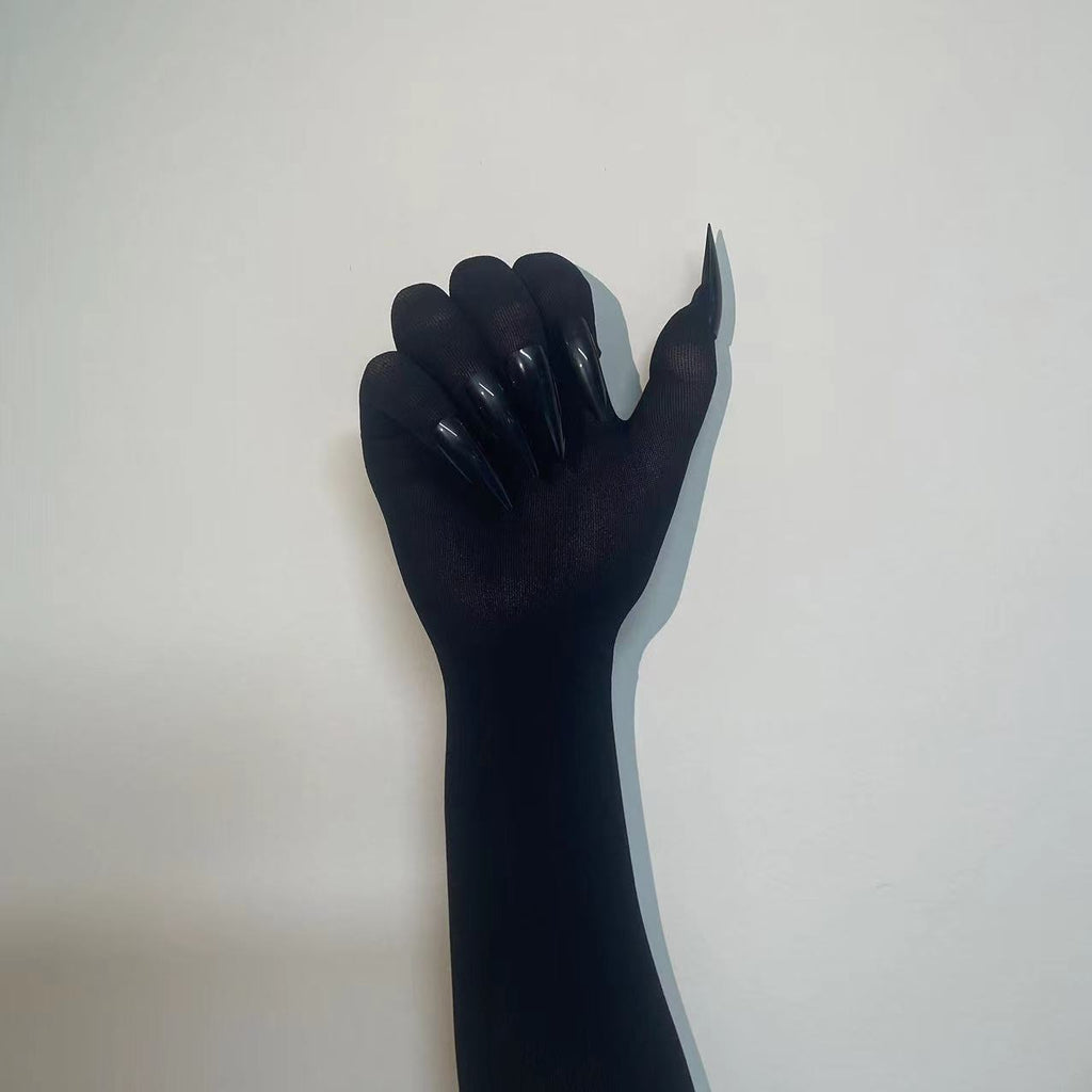 Guantes Negros con Uñas Largas